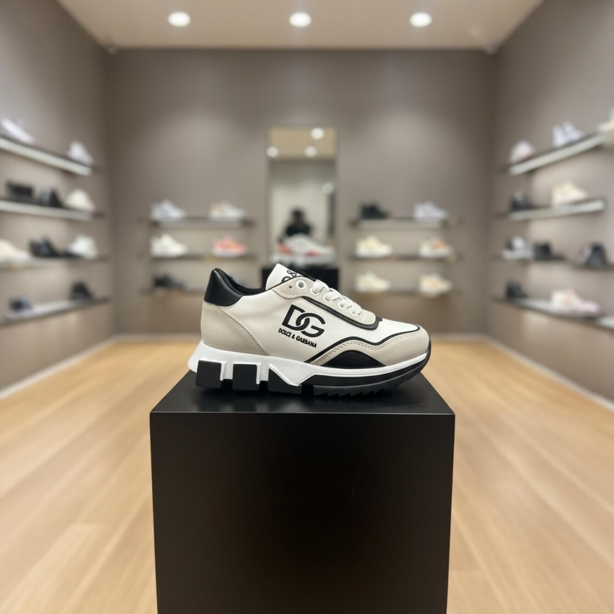 Sneakers Model DG Urban White
